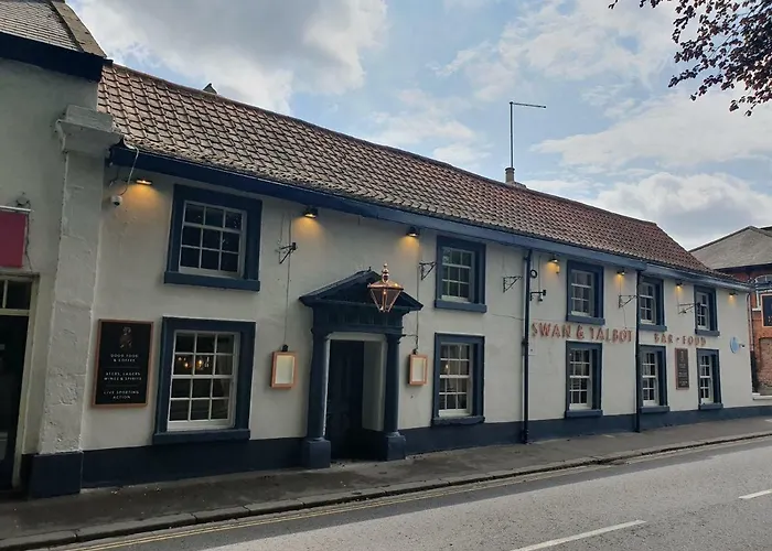 Swan & Talbot Inn