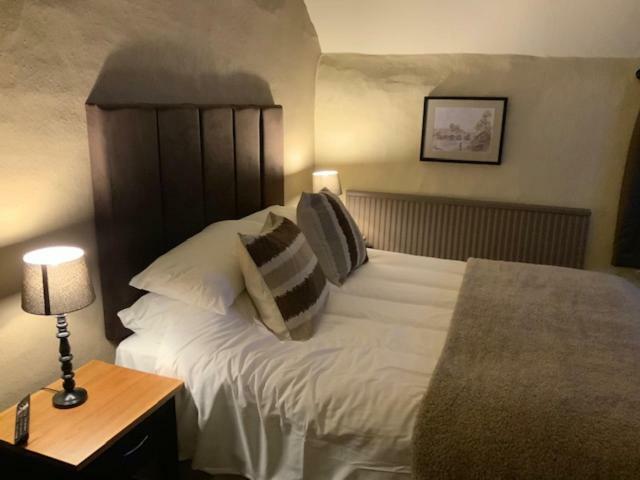 Swan & Talbot Inn